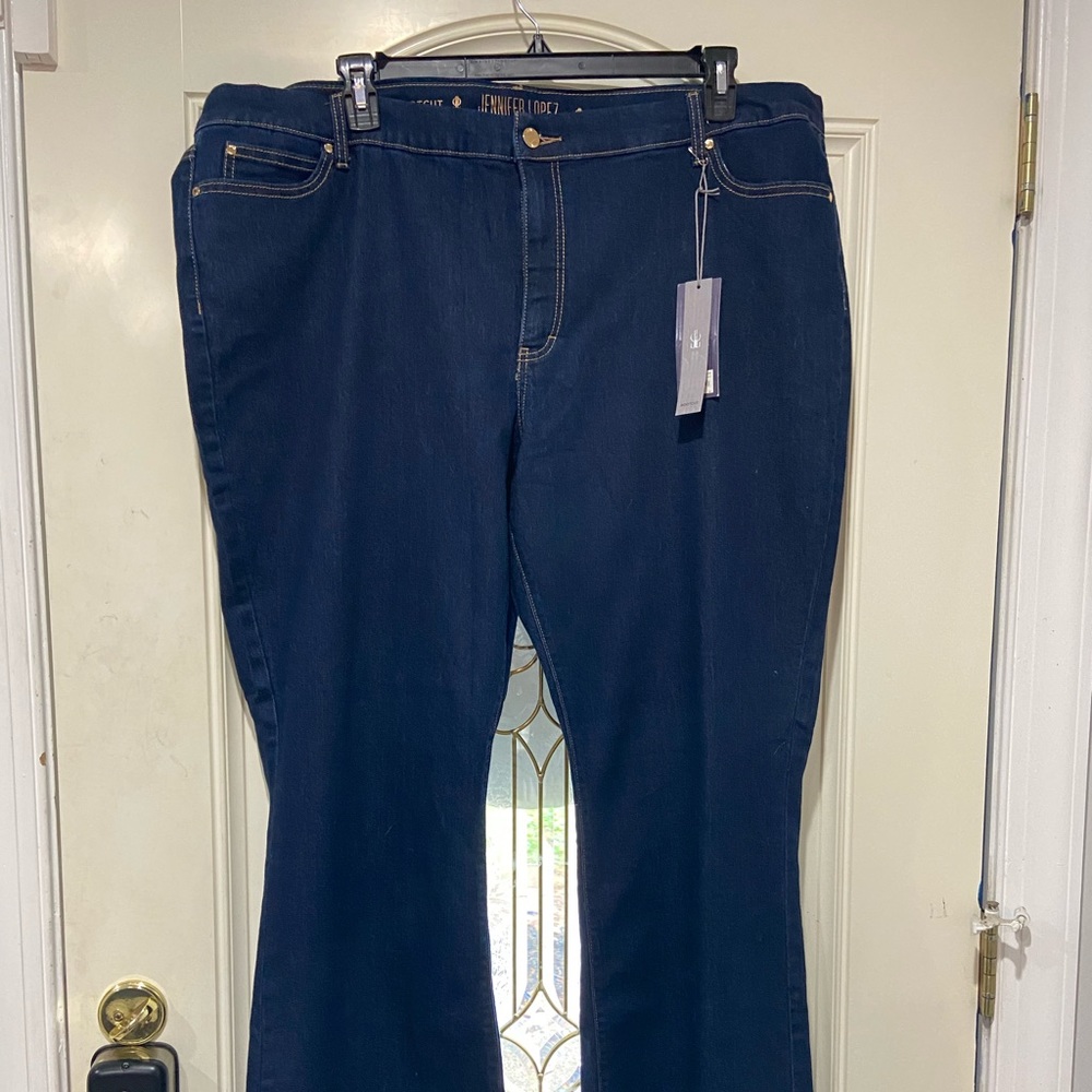 NWT - 24w boot cut jeans
